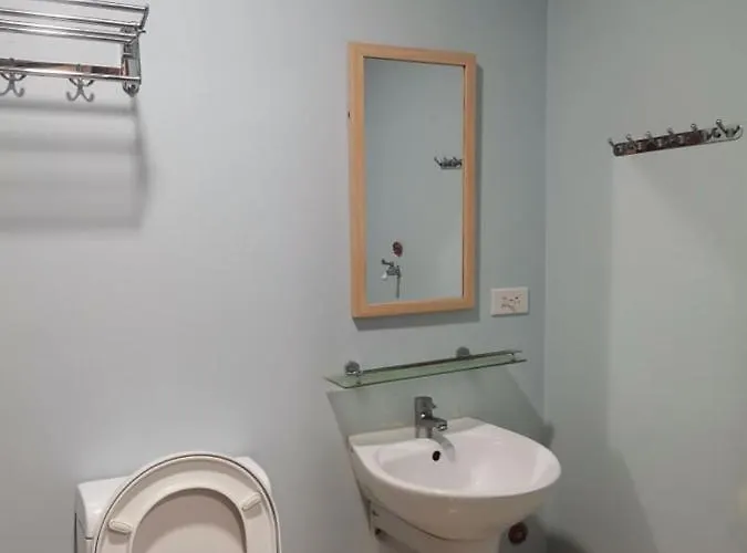 Apartment Horizon 101 A10 Shortwalk Robinson's Mall + Free Wifi+ Netflix